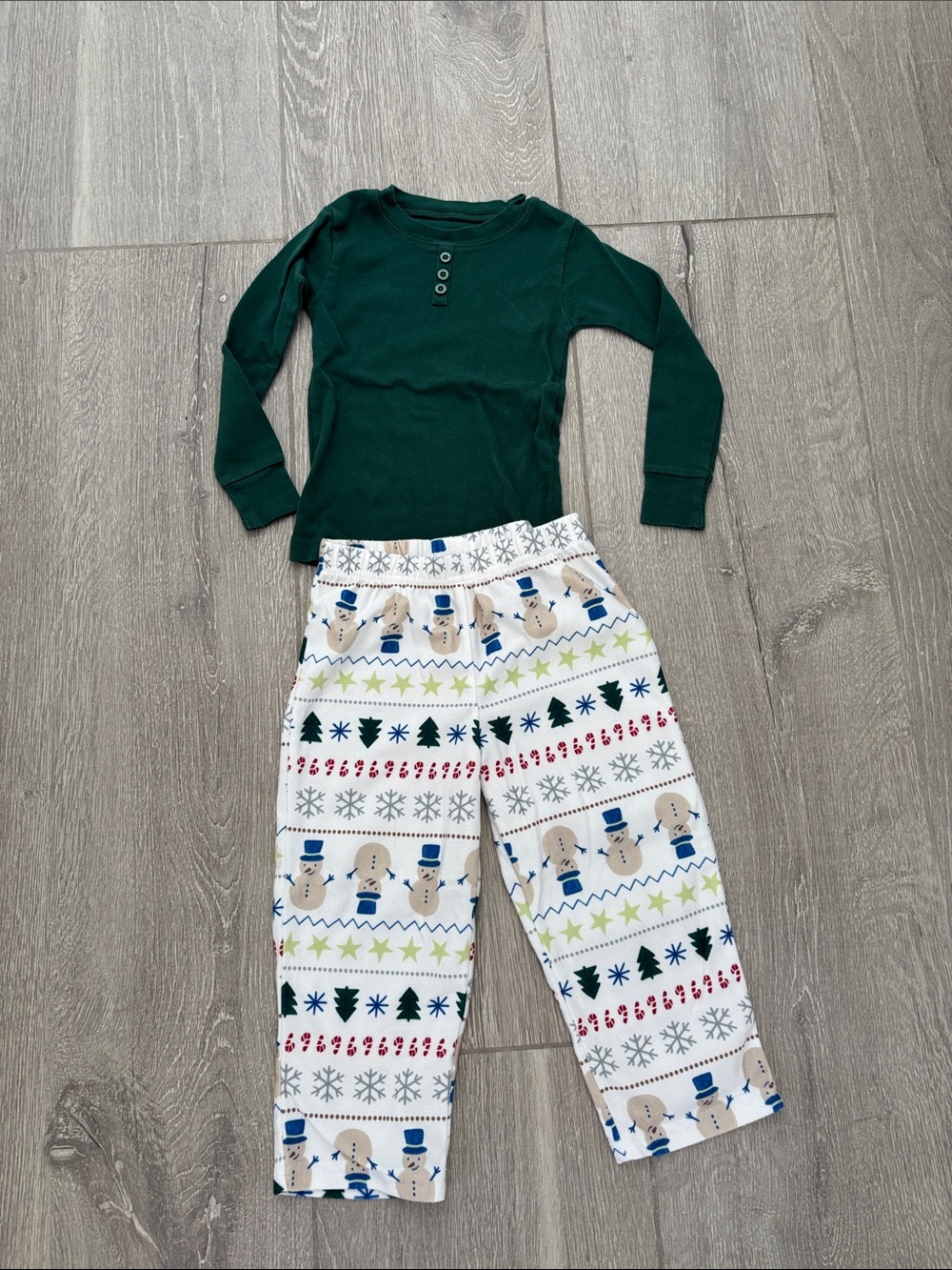 Holiday Pajamas 3T by Carters with Snowman and Tree Print